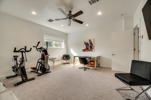 2616 Torrey Pne Dr, Fort Worth TX  76180-0833 exterior