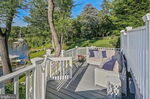 728 Oak Grv Cir, Severna Park MD 21146-4219 exterior