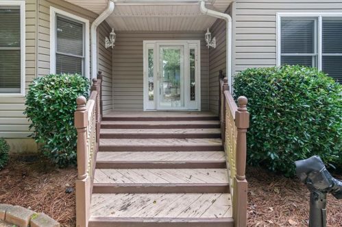 2480 Carroll Ct, Villa Rica, GA 30180-4061