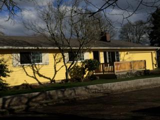 5031 Ina Ave, Portland OR  97267-5928 exterior
