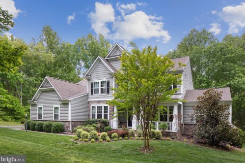 40899 Waxwing Dr, Leesburg, VA 20175-4849