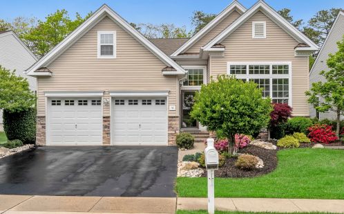 32 Arborridge Dr, Lacey, NJ 08731-1061