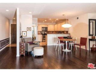 1233 Amherst Ave, Los Angeles CA  90025-1122 exterior
