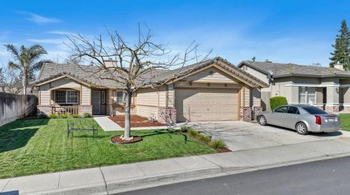1366 Ranch House St, Valley Home, CA 95361-8874