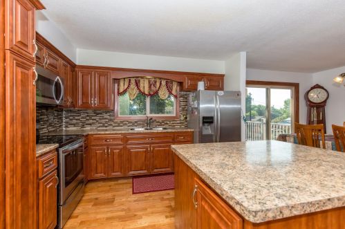 4055 Halite Ln, Saint Paul, MN 55122-2924