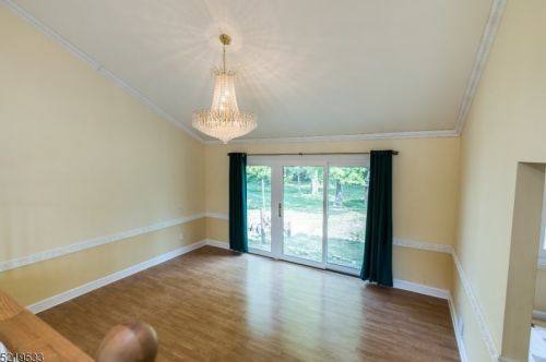 24 Normandy Dr, Parsippany NJ  07054-4070 exterior