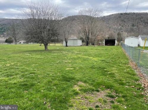 3392 Petersburg Pike, Franklin WV 26807-5635 exterior