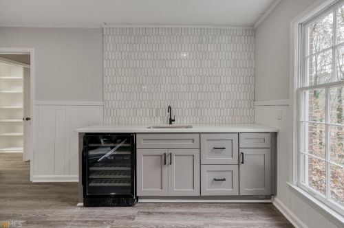 170 Huntcliff Pt, Atlanta GA  30350-1601 exterior