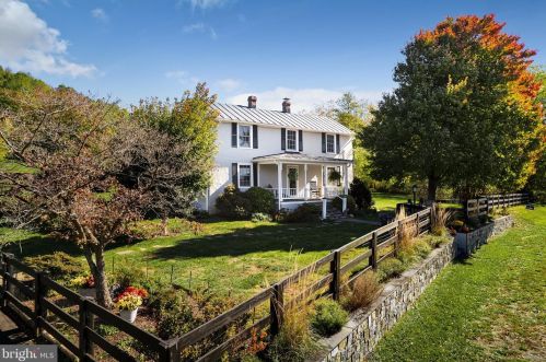 3829 Leeds Manor Rd, Markham, VA 22643-1912