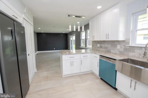 1865 Greymont St, Philadelphia PA  19116-3829 exterior