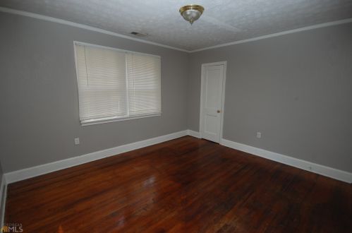 1753 Alvarado Ter, Atlanta GA  30310-2481 exterior