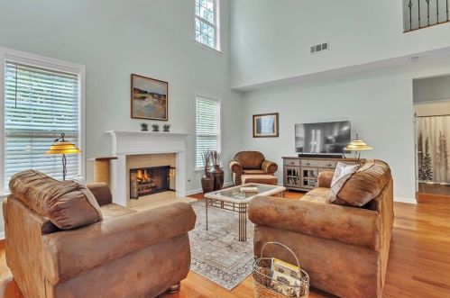 1033 Alexander Run Pass, Buford GA  30518-5560 exterior