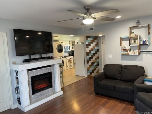 11056 Irwin Dr, Stanton, CA 90680-2929