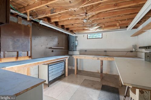 1035 Devonshire Rd, Lancaster PA  17601-1610 exterior