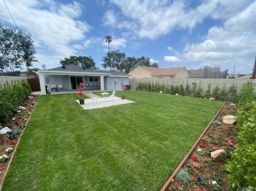 14412 Cordary Ave, Hawthorne CA  90250-8340 exterior