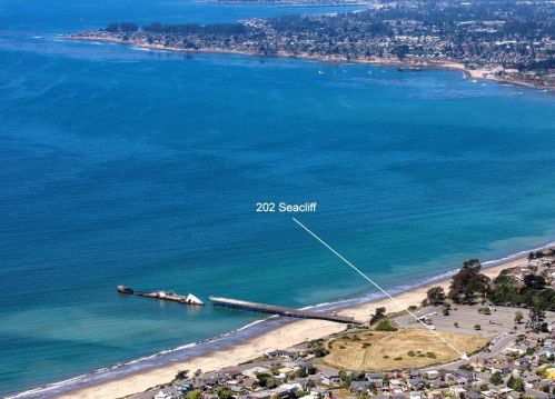 202 Seacliff Dr, Aptos, CA 95003-4426