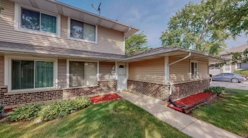 1441 Bear Flag Dr, Hanover Park, IL 60133-4903