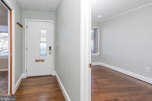 36 Cameron Ct, Princeton NJ  08540-3924 exterior