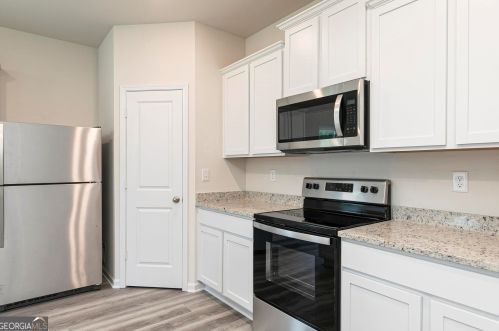 158 Avondale Blvd, Conyers GA  30013-5115 exterior