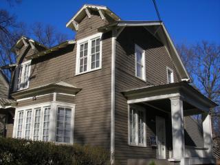 1750 Marietta Rd, Atlanta GA  30318-2767 exterior