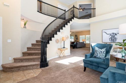 327 Weymouth Way, Chico, CA 95973-8226