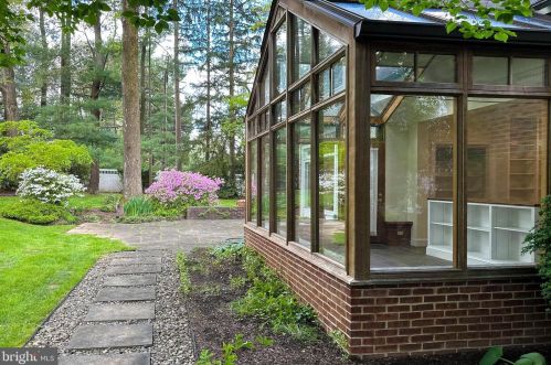 161 Elm Rd, Princeton NJ  08540-2521 exterior