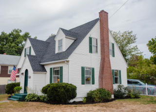35 Park Ave, Nashua, NH 03060-4966
