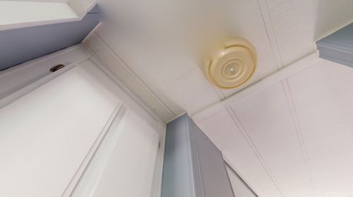 330 Magpie Ln, Santa Ana CA  92708-5822 exterior