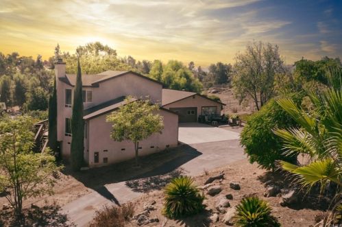 1230 Alice St, Ramona, CA 92065-1304