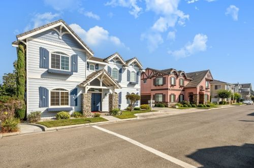17002 Cottage Ln, Bellflower, CA 90706-6069