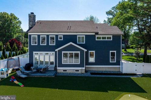 605 Warwick Rd, Tavistock NJ  08033-3926 exterior