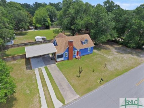 805 Maple St, Stillwell, GA 31329-4984