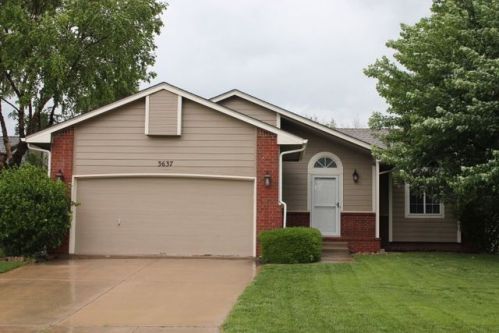 3637 Whispering Brook St, Wichita, KS 67220-4410