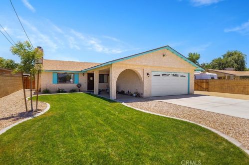 4212 Avenue, Lancaster, CA 93535-7726