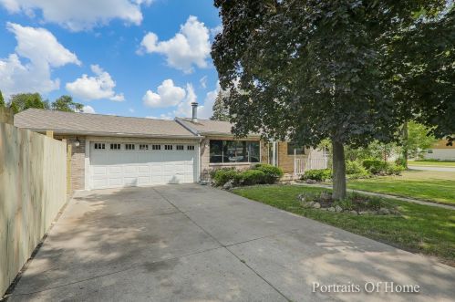 206 Lorraine Ave, Addison, IL 60101-4614