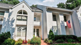 23 James Falls Dr, Richmond, VA 23221-3942