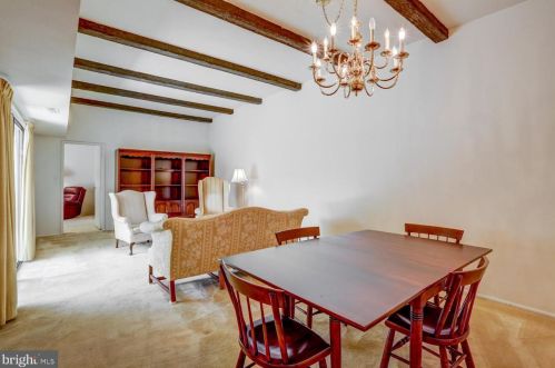 45 Valleybrook Dr, Lancaster PA  17601-4612 exterior