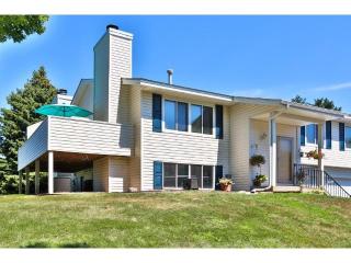 3807 Laurel Ct, Saint Paul, MN 55122-1622