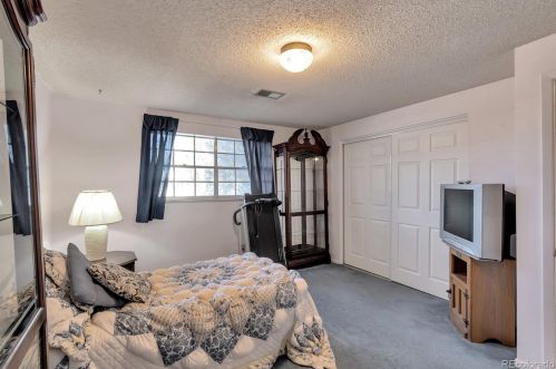 7112 Alabama Dr, Aurora CO 80232-5508 exterior