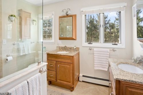 106 Pleasant Hill Rd, Dover NJ  07869-3467 exterior
