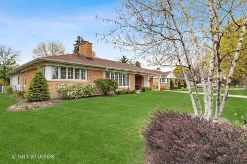 820 Evergreen Ave, Arlington Hts, IL 60004-5569