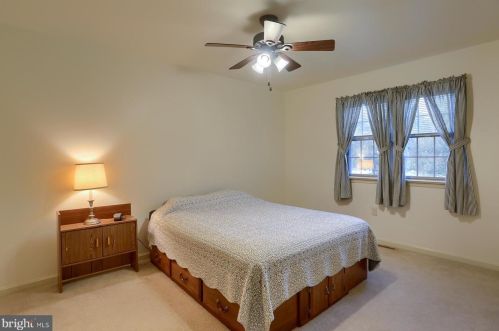 1531 Jefferson Ct, Lancaster PA  17602-1253 exterior