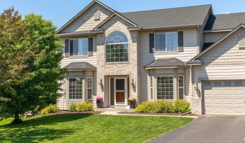 11086 Dogwood Ct, Saint Paul, MN 55129-6239