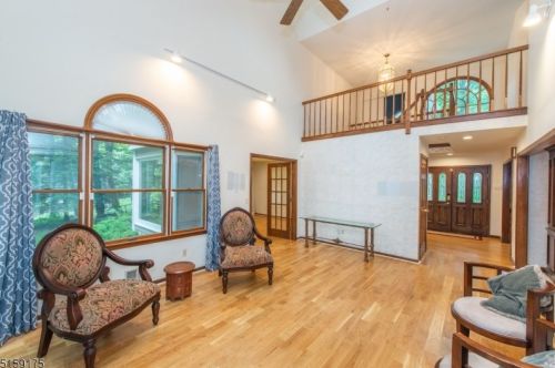 4 Elshaer Ct, Dover NJ  07869-1923 exterior