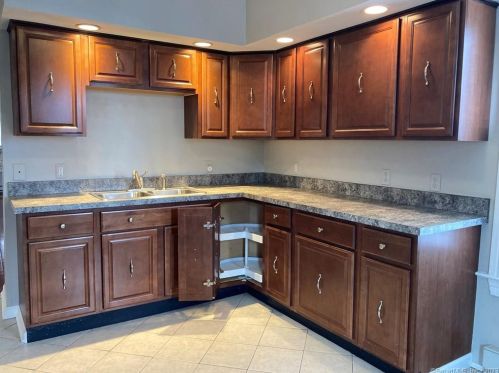 76 Pearl St, Torrington CT  06790-5228 exterior