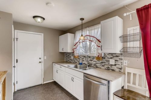 16582 Louisiana Dr, Aurora CO 80012-7772 exterior