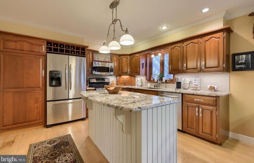 2078 Jarvis Rd, Lancaster PA  17601-6026 exterior