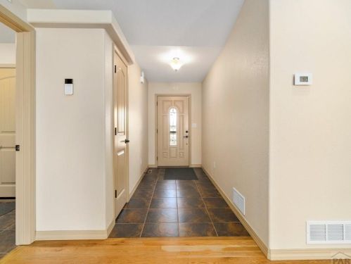 2211 Crestwood Ln, Pueblo CO  81008-2851 exterior
