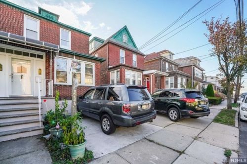 400 Morningside Ave, Fairview, NJ 07022-1109