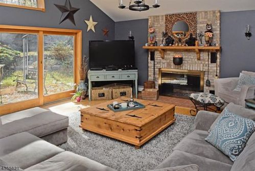 274 Edison Rd, Sparta, NJ 07871-3838